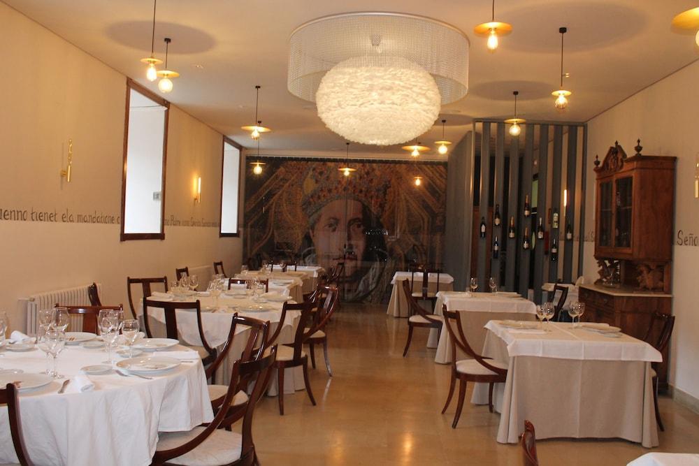 Hosteria Del Monasterio De San Millan Сан-Мільян-де-ла-Коґолья Екстер'єр фото
