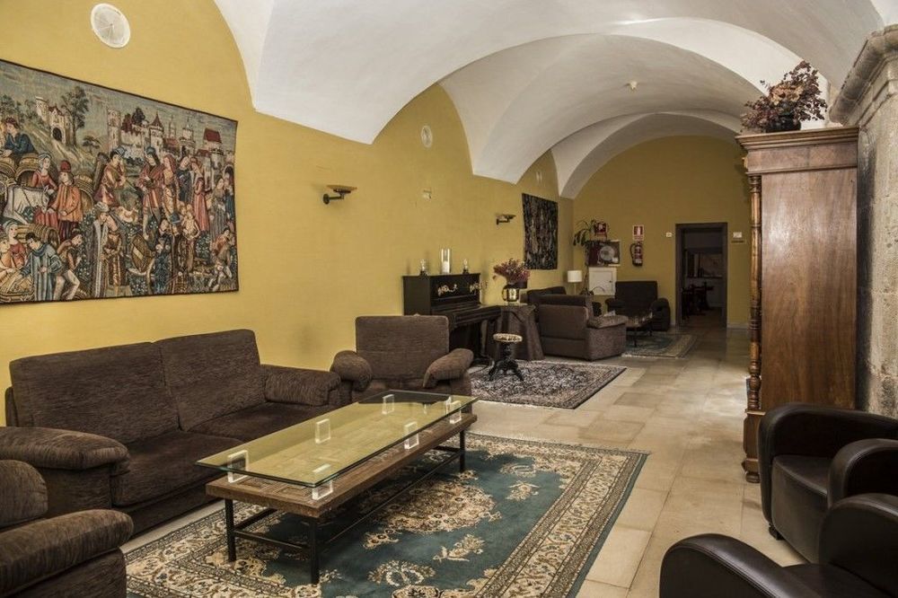 Hosteria Del Monasterio De San Millan Сан-Мільян-де-ла-Коґолья Екстер'єр фото