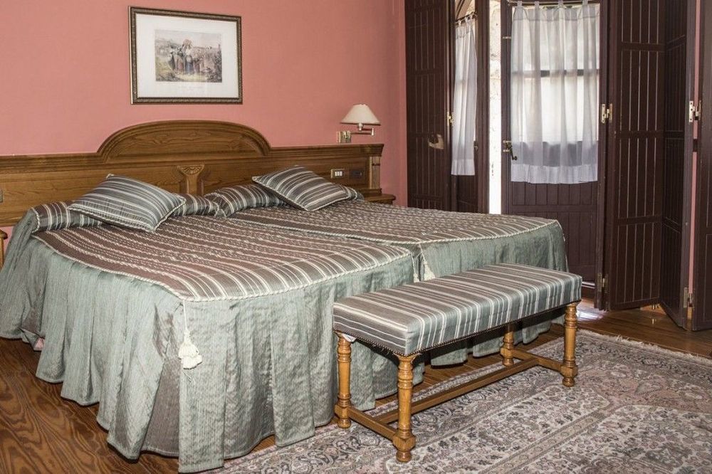 Hosteria Del Monasterio De San Millan Сан-Мільян-де-ла-Коґолья Екстер'єр фото