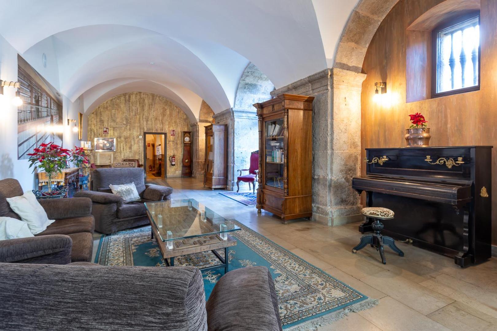Hosteria Del Monasterio De San Millan Сан-Мільян-де-ла-Коґолья Екстер'єр фото