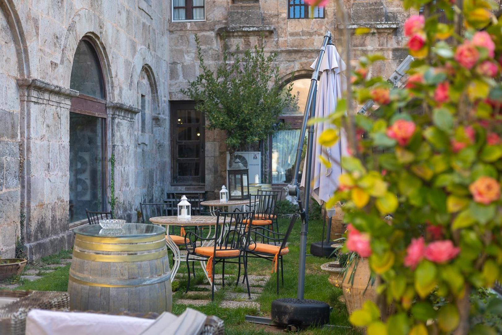 Hosteria Del Monasterio De San Millan Сан-Мільян-де-ла-Коґолья Екстер'єр фото